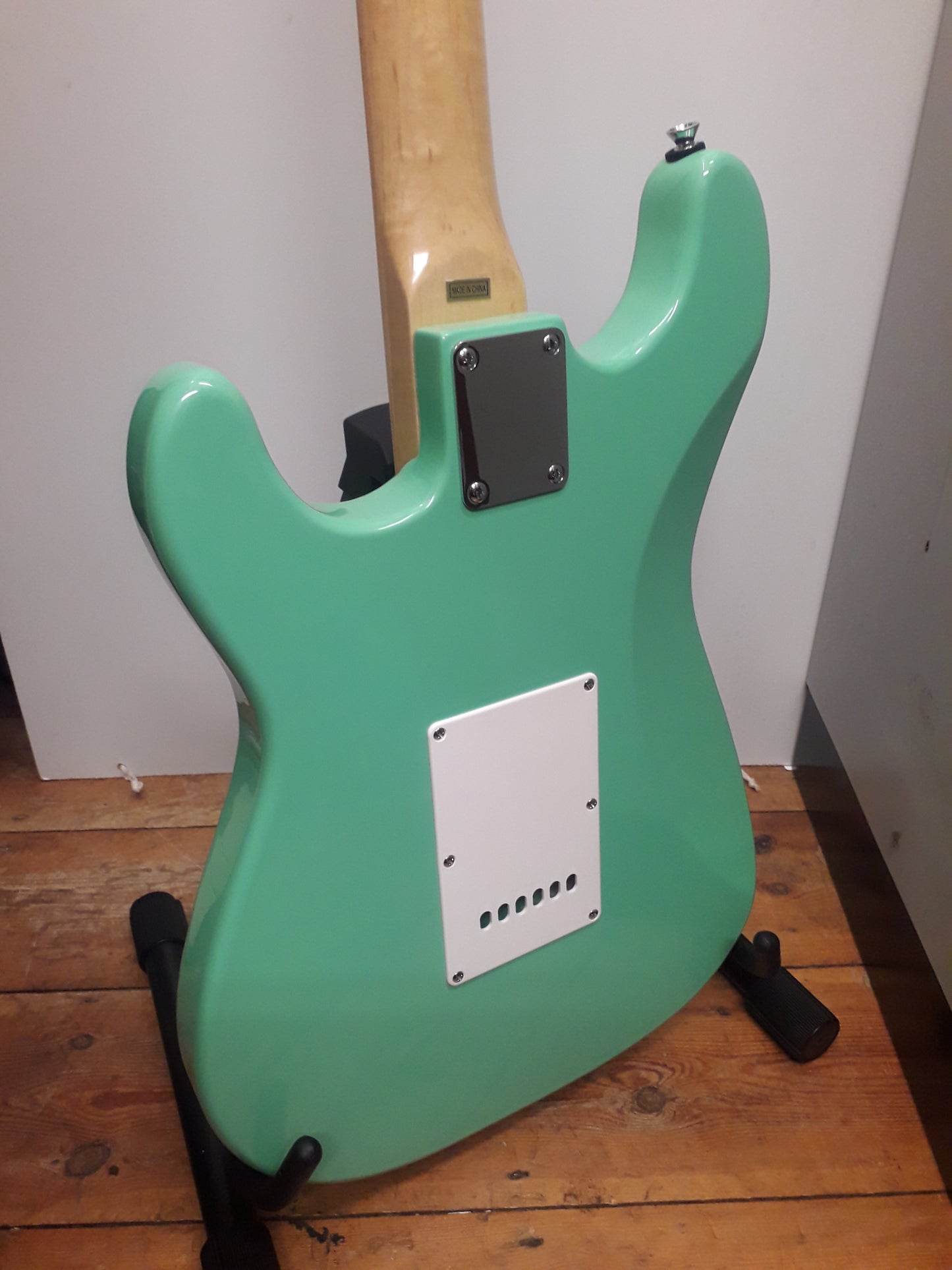 2nd Hand Starmaker Electric Guitar Blue-Green includes case