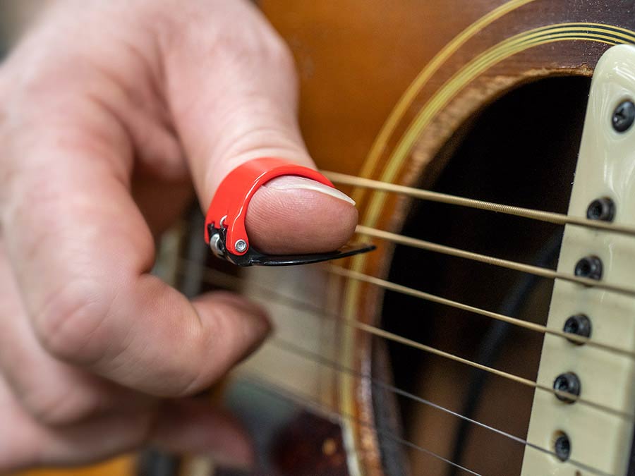 Plectrum Thumb Pick Black Mountain Spring Action Medium